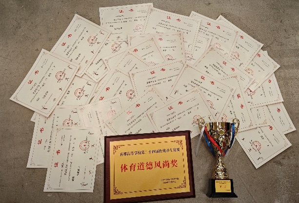 1732084722427015195.jpg 1732084722427015195.jpg