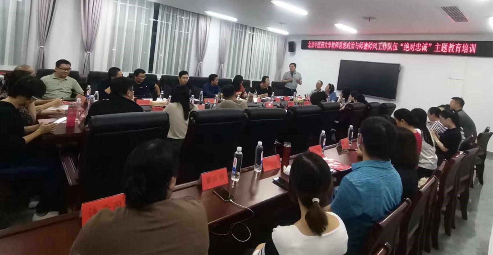 1731995921096033117.jpg 1731995921096033117.jpg